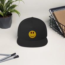 Load image into Gallery viewer, snapback cap black